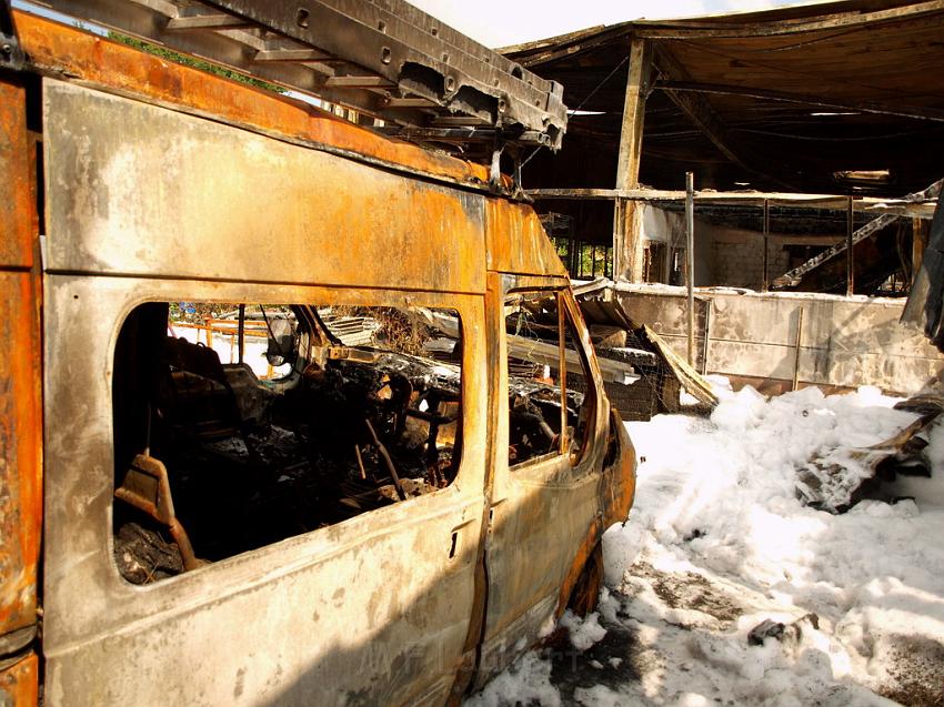 Feuer Halle Siegburg Gewerbegebiet Zange P123.JPG